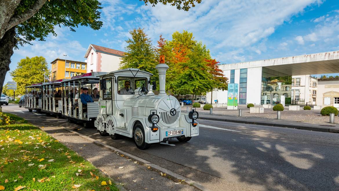 Etappe 9: 11 h 00 - Rundfahrt mit dem kleinen Touristenzug von Épinal