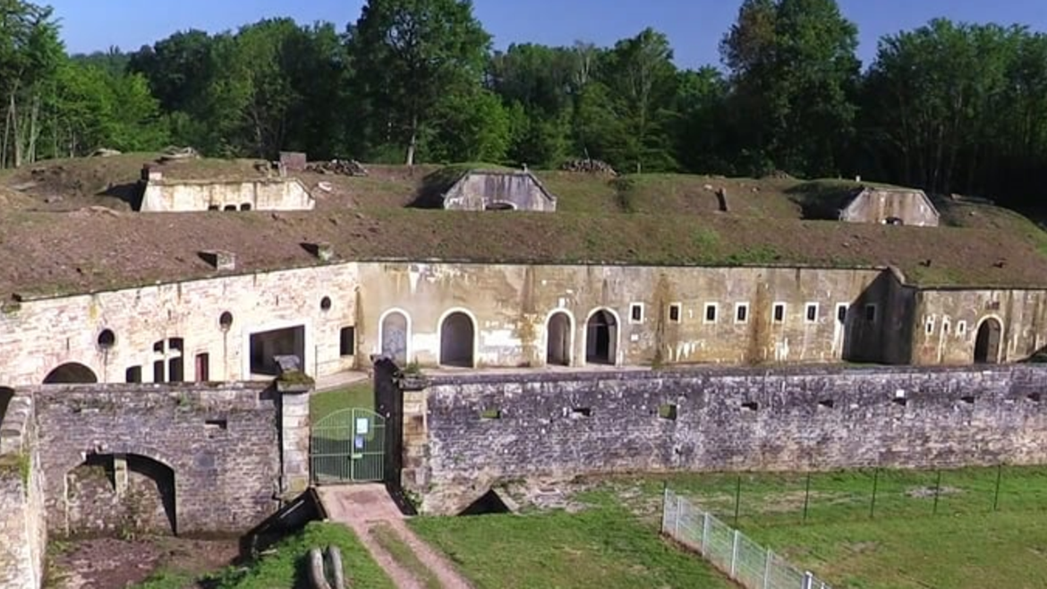 Explore this fortification of the 19th century