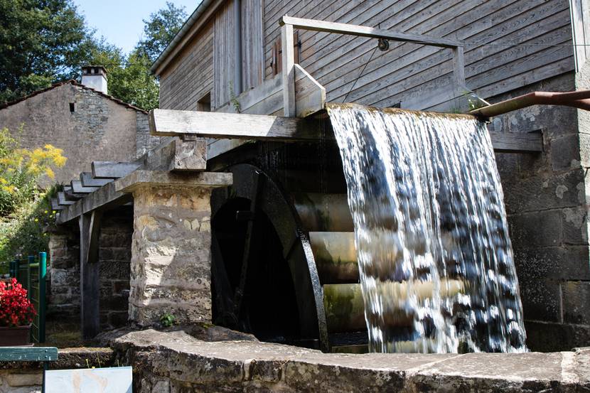 Moulin Gentrey - Heritage Bains les Bains - Geführte Besichtigung - Kurbehandlung - Kurunterkunft